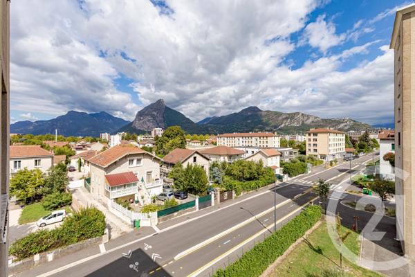 Appartement à vendre  3 pièces - 63 m 2   FONTAINE  - 38