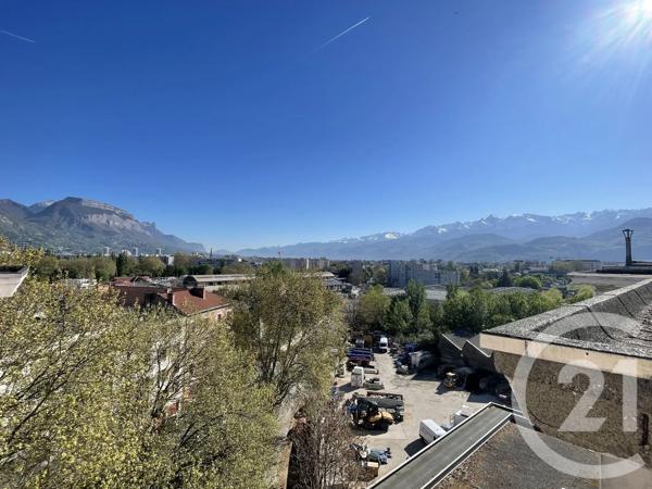 Appartement à vendre  3 pièces - 63 m 2   FONTAINE  - 38
