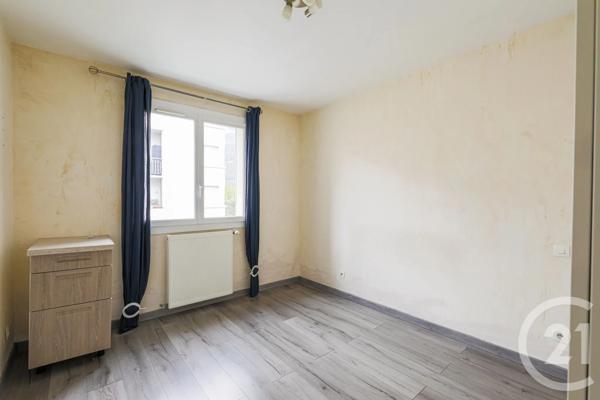 Appartement à vendre  3 pièces - 63 m 2   FONTAINE  - 38