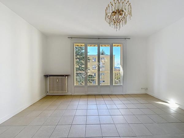 Appartement Montélimar 3 pièce(s) 65.92 m2