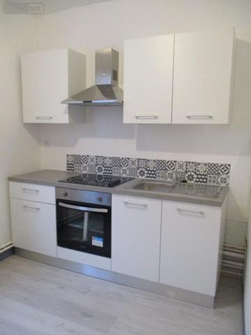 Appartement à louer à Brionne dans l'Eure (27800), ref : 27049-L206