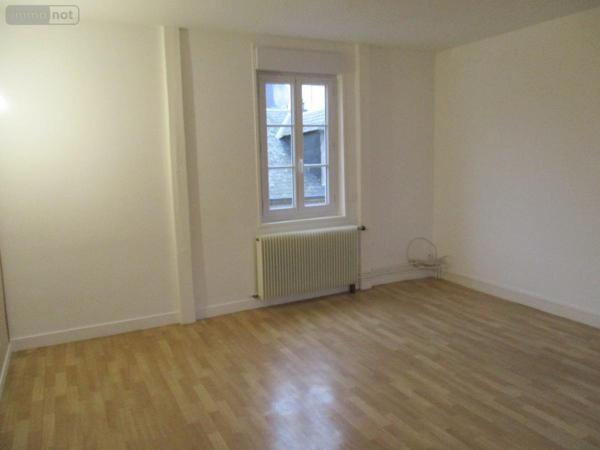 Appartement à louer à Brionne dans l'Eure (27800), ref : 27049-L206