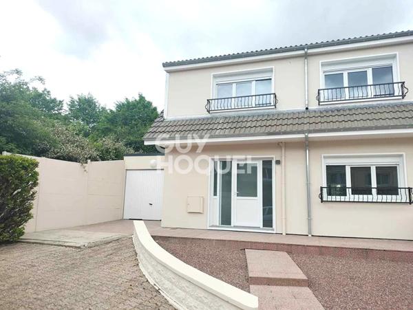 Maison entièrement rénovée à louer à PERONNE (80200).