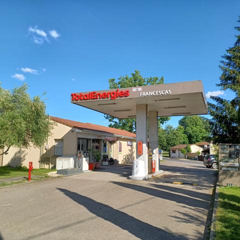 Dpt Lot et Garonne (47), à vendre FRANCESCAS Alimentation et station-service