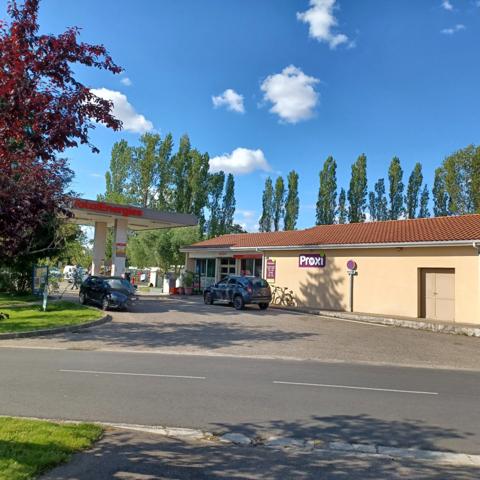 Dpt Lot et Garonne (47), à vendre FRANCESCAS Alimentation et station-service