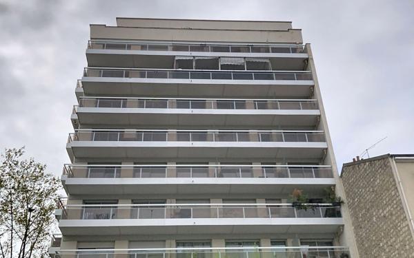 Appartement à vendre    2 pièces • 51,49 m2 Issy-les-Moulineaux