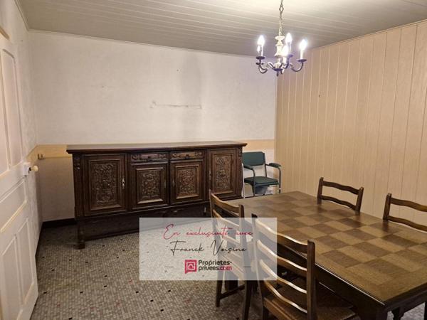 A VENDRE en Exclusivité au Boupère, Maison de bourg de 91 m2 env avec 2 chambres et 1 grenier sur une parcelle de 187 m2