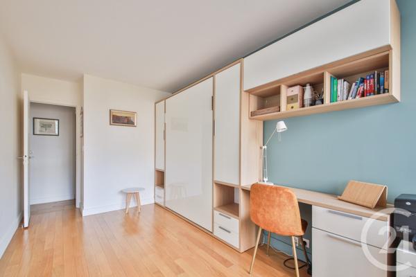 Appartement F4 à vendre  4 pièces - 95,76 m2 PARIS - 75015