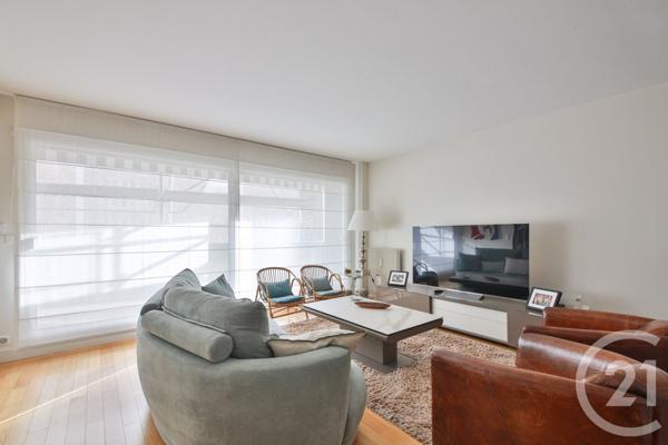 Appartement F4 à vendre  4 pièces - 95,76 m2 PARIS - 75015