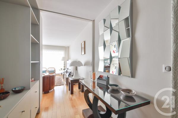 Appartement F4 à vendre  4 pièces - 95,76 m2 PARIS - 75015