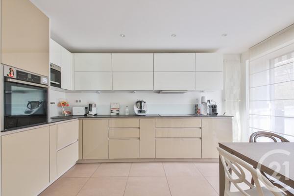 Appartement F4 à vendre  4 pièces - 95,76 m2 PARIS - 75015