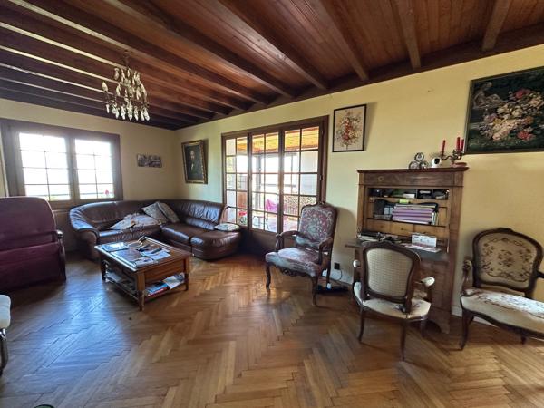Maison 250 m² habitabes avec terrain de 1816 m²