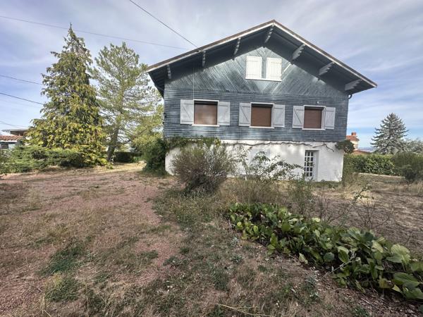 Maison 250 m² habitabes avec terrain de 1816 m²