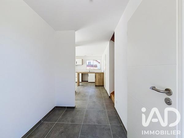 Maison à vendre 4 pièces 91 m² Vougy