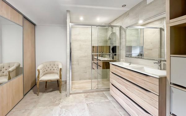 Maison à vendre    10 pièces • 241 m2 Toulouse