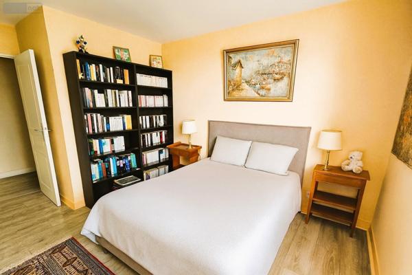 Appartement à vendre à Saint-Cyr-sur-Loire dans l'Indre-et-Loire (37540), ref : 013/1483   
SAINT CYR SUR LOIRE