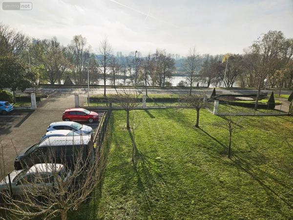 Appartement à vendre à Saint-Cyr-sur-Loire dans l'Indre-et-Loire (37540), ref : 013/1483   
SAINT CYR SUR LOIRE