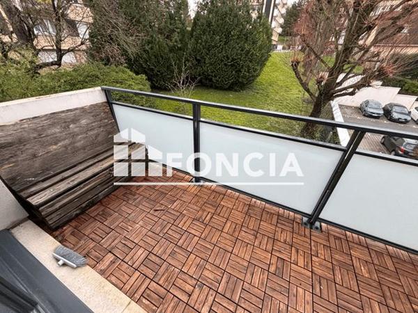 Location Appartement 2 pièces 43.6 m² - 17 RUE ROGER SCHLAICH Deville-les-rouen 76250