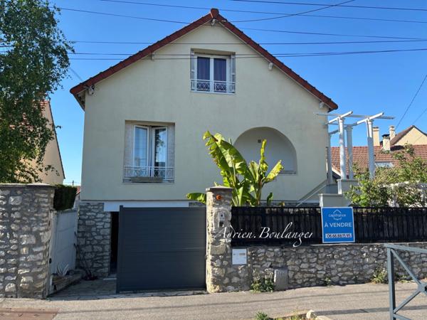 Maison à vendre 5 pièces COMBS LA VILLE (77)