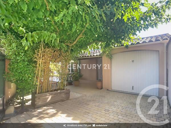 Maison à vendre  4 pièces - 77 m 2   LA PENNE SUR HUVEAUNE  - 13