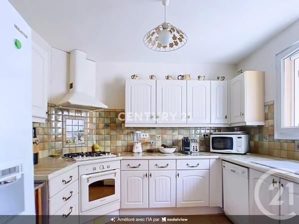 Maison à vendre  4 pièces - 77 m 2   LA PENNE SUR HUVEAUNE  - 13