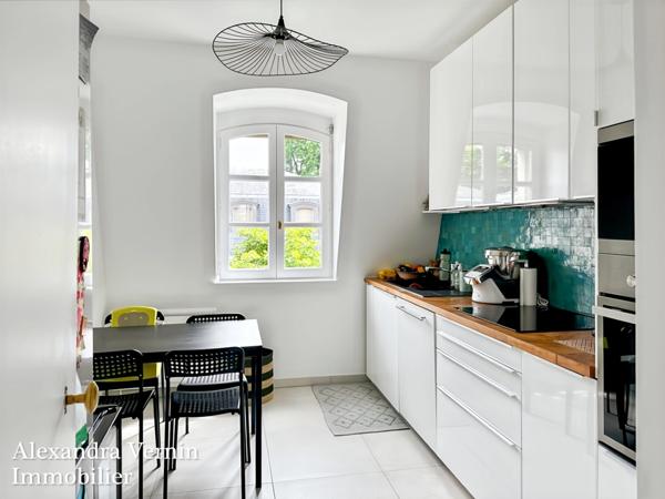 Appartement trois chambres résidence de standing quartier recherché