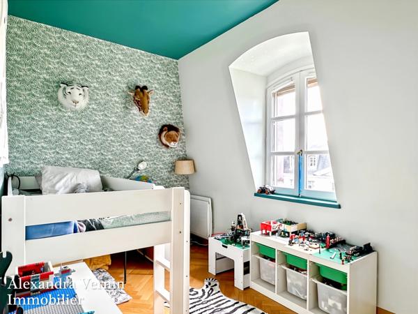 Appartement trois chambres résidence de standing quartier recherché