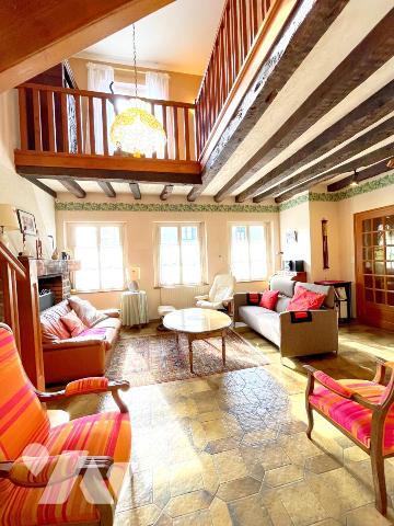 Maison plein centre bourg Montfort sur Meu 