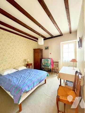 Maison plein centre bourg Montfort sur Meu 