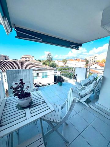 3 pièces lumineux au dernier étage – Quartier des Vespins, Cagnes-sur-Mer