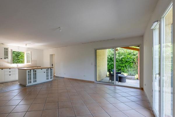 À VENDRE Villa  Plain-pied T4 de 92 m2 avec piscine à Bessières - 31660
