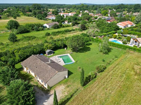 À VENDRE Villa  Plain-pied T4 de 92 m2 avec piscine à Bessières - 31660