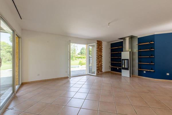 À VENDRE Villa  Plain-pied T4 de 92 m2 avec piscine à Bessières - 31660