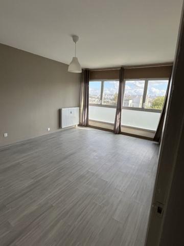 A LOUER Proche des facs, dans le quartier de KERGOAT - JOLI T1 REFAIT A NEUF - 26 m2