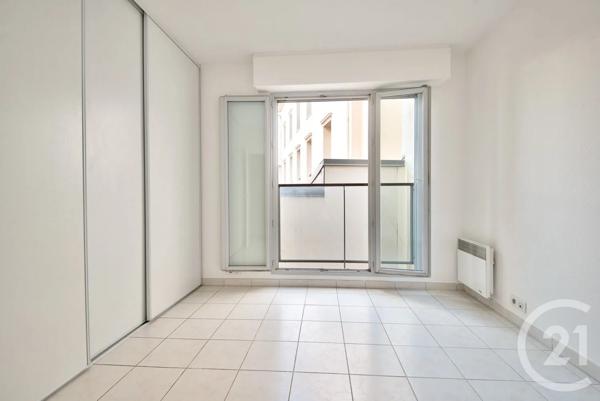 Appartement T3 à vendre  3 pièces - 74,19 m 2   ANTIBES  - 06