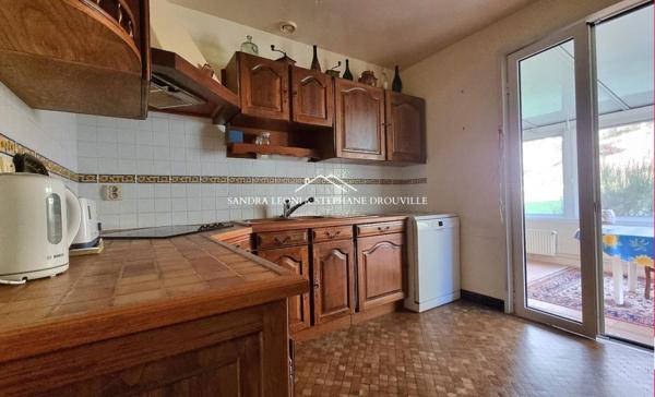 JOUY - CHARMANTE MAISON 157m², 6 Pièces