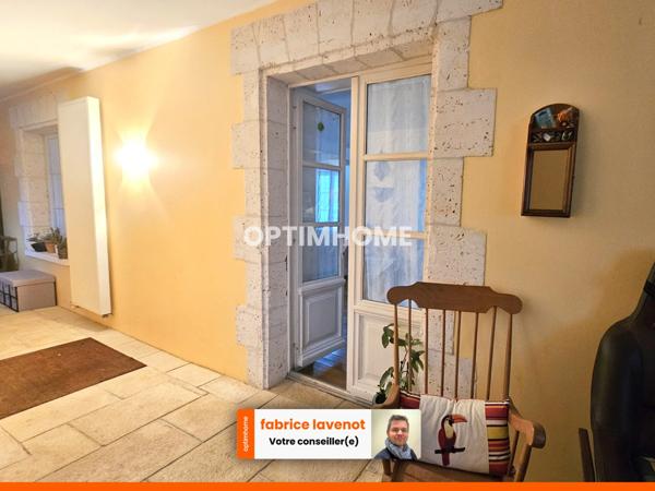 Maison charentaise de 170 m² avec 4 ou 3 chambres avec bureau sur la commune de TAPONNAT FLEURIGNAC (16)