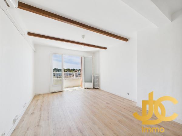 Appartement à TOULON (83000)