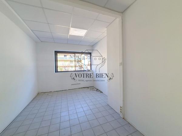 À louer - locaux de 21 m² à Manosque