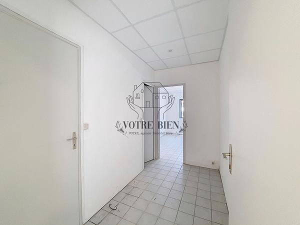 À louer - locaux de 21 m² à Manosque