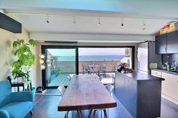 Appartement 3 pièce(s) 72.20 m2 - MONTREDON Vue mer