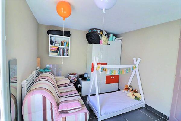 Appartement 3 pièce(s) 72.20 m2 - MONTREDON Vue mer