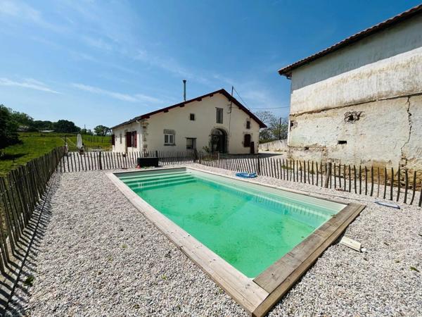Vente Maison 8 pièces 377 m2 à Hastingues