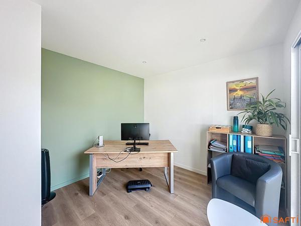 Immeuble de bureaux récent avec stationnements | accessible PMR