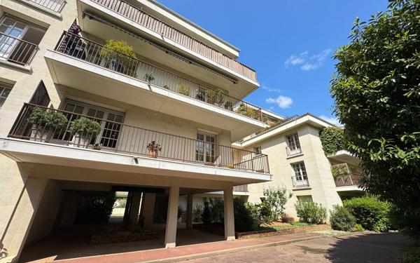 Appartement à vendre    2 pièces • 46,65 m2 Fontenay-aux-Roses