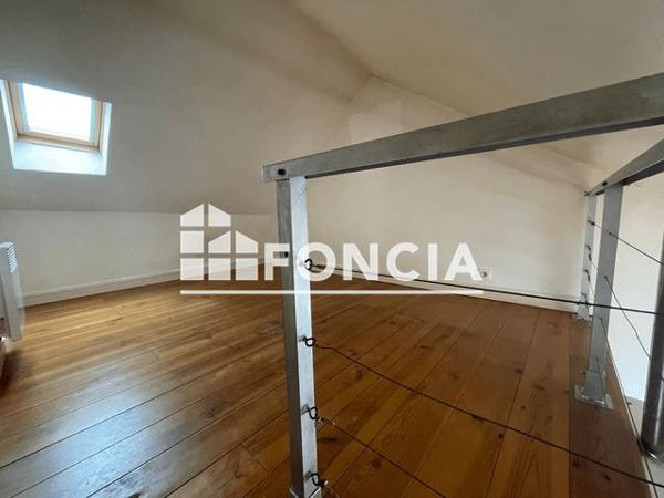 Location Studio 17 m² - 79 GRANDE RUE Chambourcy 78240