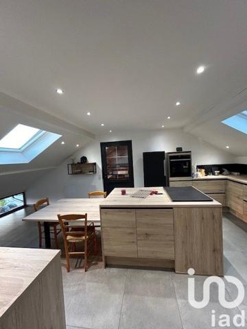 Maison à vendre 6 pièces 216 m² Les Avenières Veyrins-Thuellin