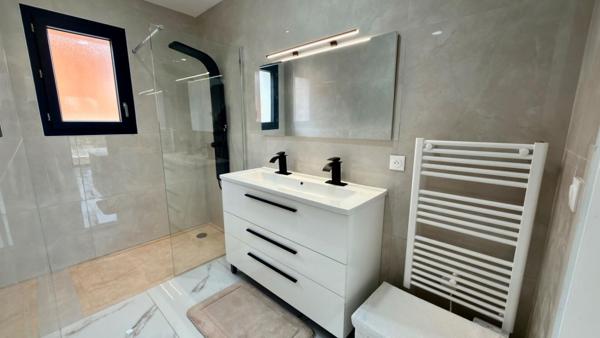 Maison contemporaine 4 pièces avec garage