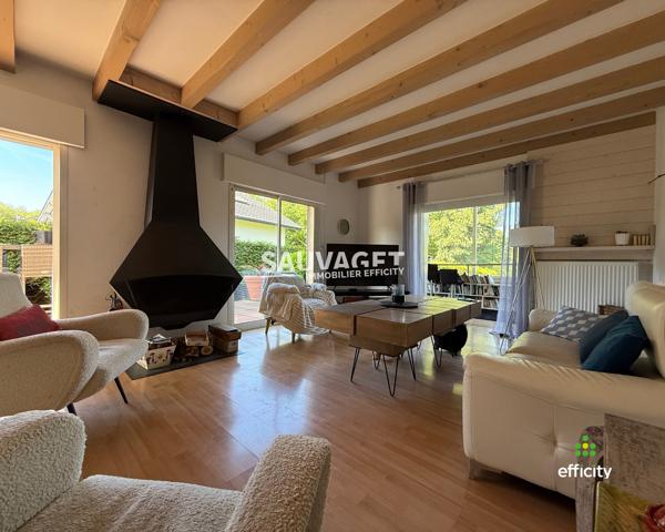 Maison
         7 pièces
        - 176 m² 635 000 € *