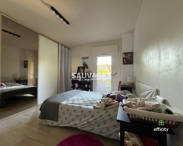 Maison
         7 pièces
        - 176 m² 635 000 € *